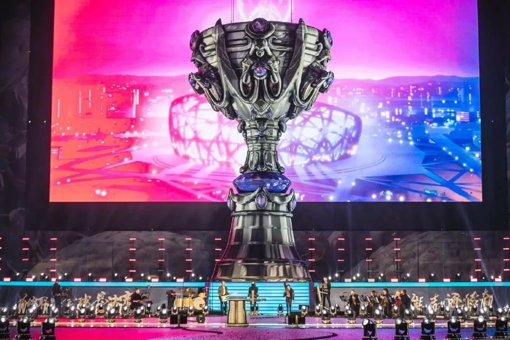 扑克中的认知偏差案例（认知偏差在扑克中的具体案例）